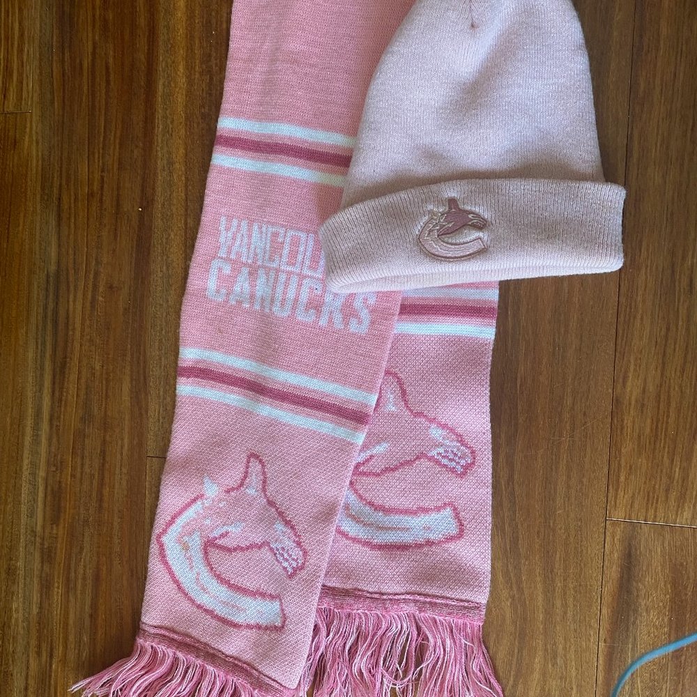 Pink Vancouver Canucks Winter Set